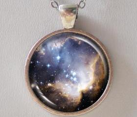 Cosmic Necklace -Star Cluster NGC 602 in Small Magellanic Cloud- Galaxy Series